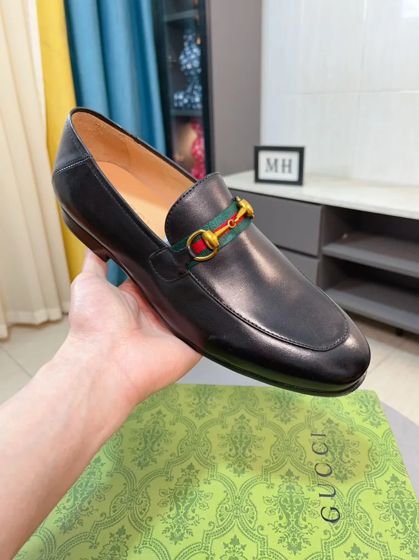 Men's shoes 💰500🌹🌹【GUCCI】The most popular classic Gucci leather shoes. Synchronized with the official website, the upper is made of Italian first-layer cowhide ➕cowhide lining, with unique brand and unique craftsmanship. Highlighting the hot style of the new year. Stop hesitating, stop wandering, get it now. Number: 38--44